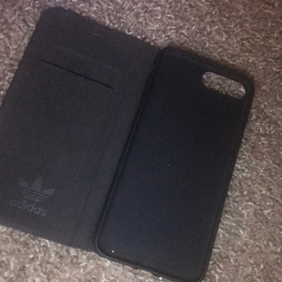 Adidas booklet case - Picture 2 of 2